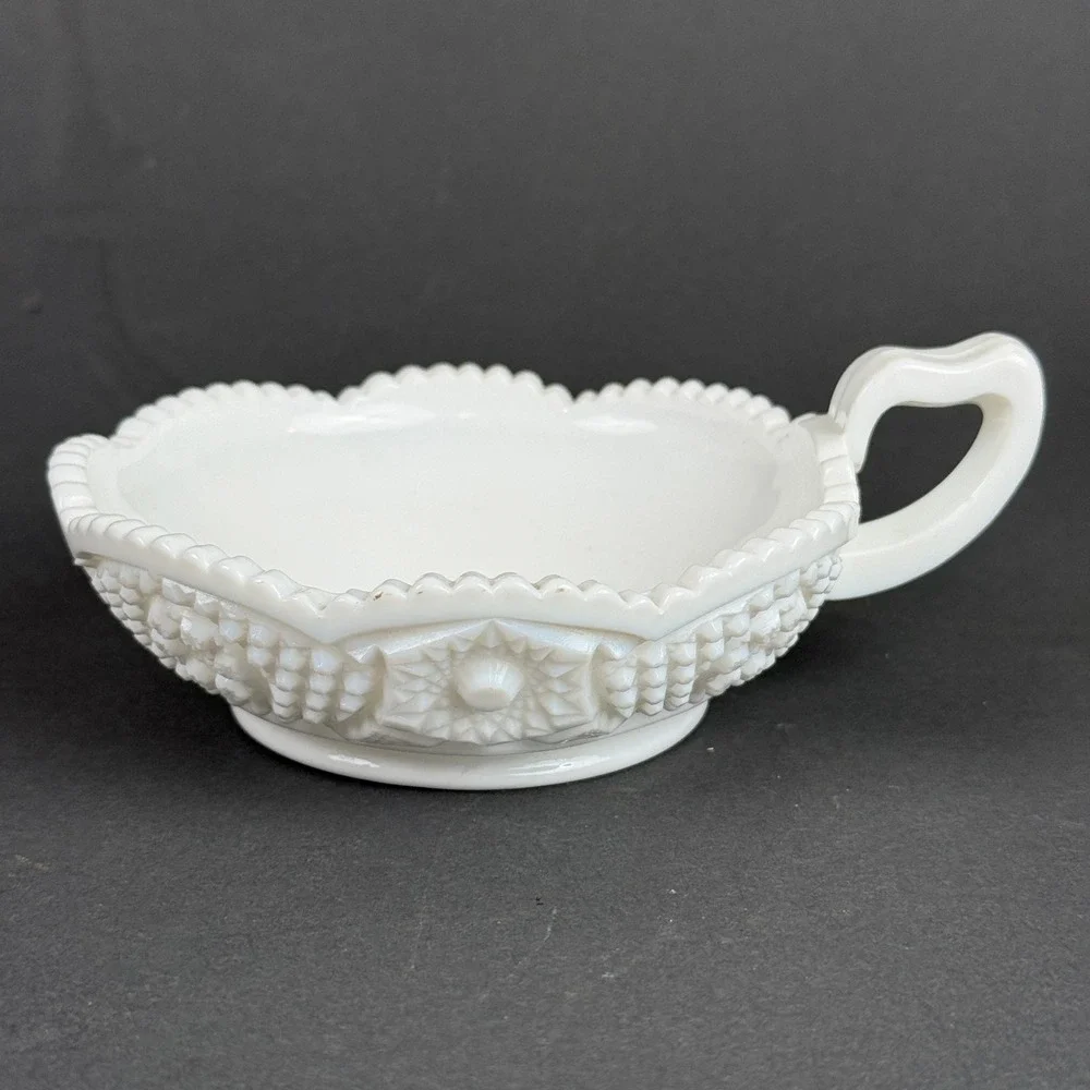 Indiana Glass Harvest Grape White Milk Glass Handled Berry Bowl Candy Dish 6